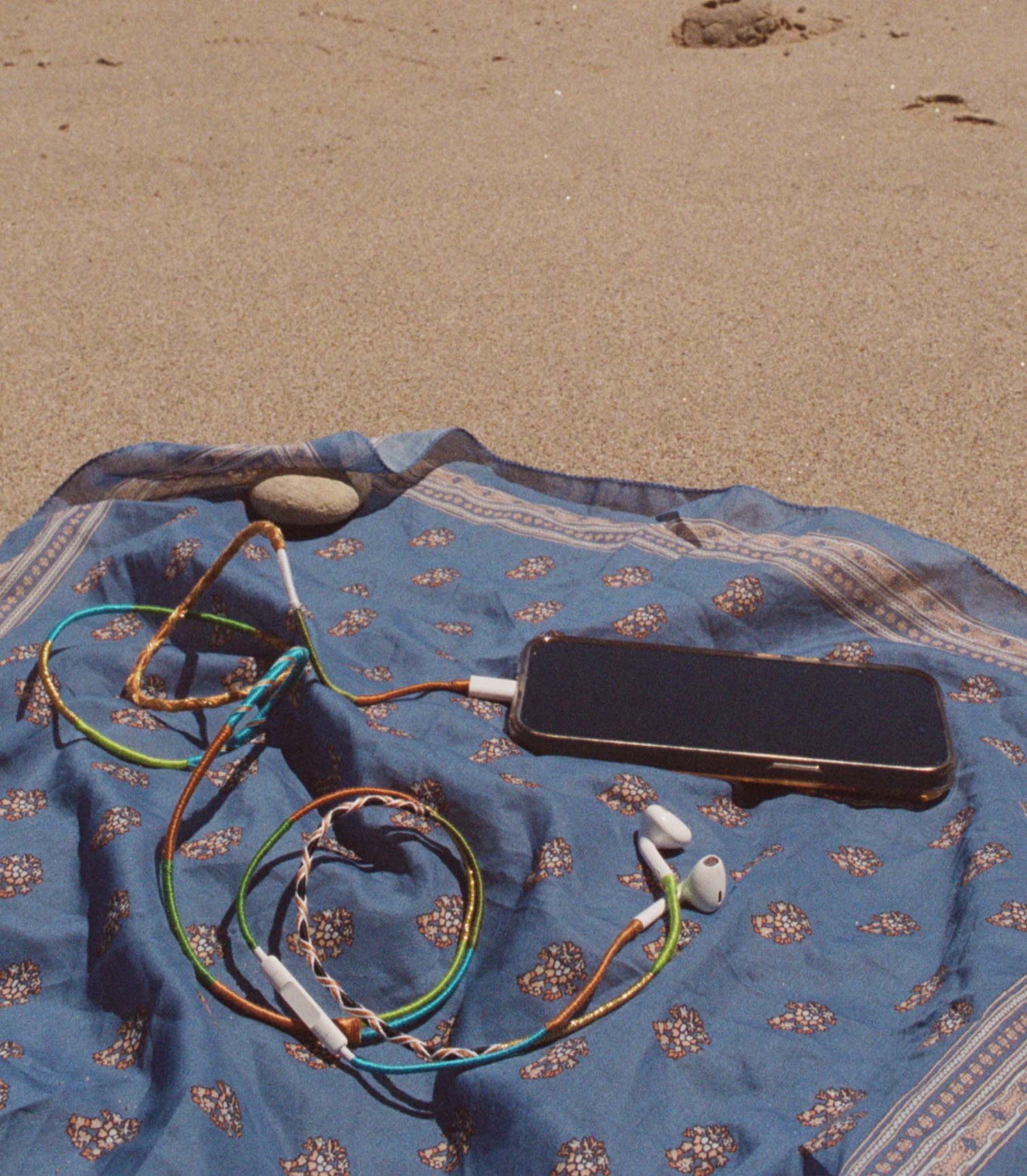Le Pom Pom & Swwheelz Headphones -- Cadiz Collage