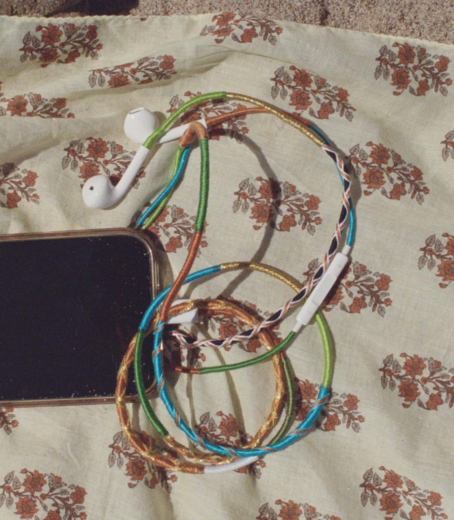 Le Pom Pom & Swwheelz Headphones -- Cadiz Collage