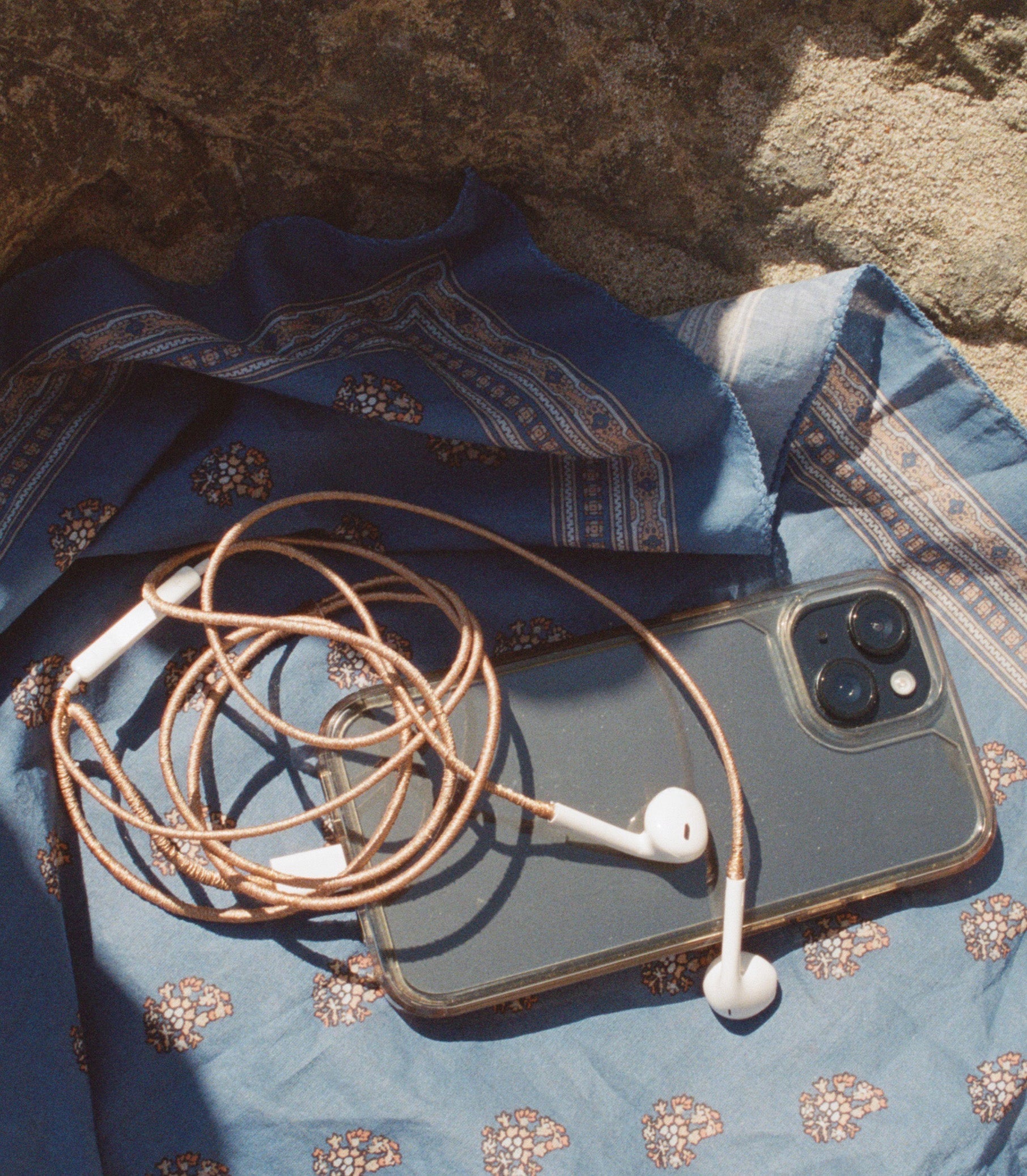 Le Pom Pom & Swwheelz Headphones -- Bronze