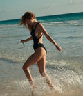 Danica Maillot -- Nero