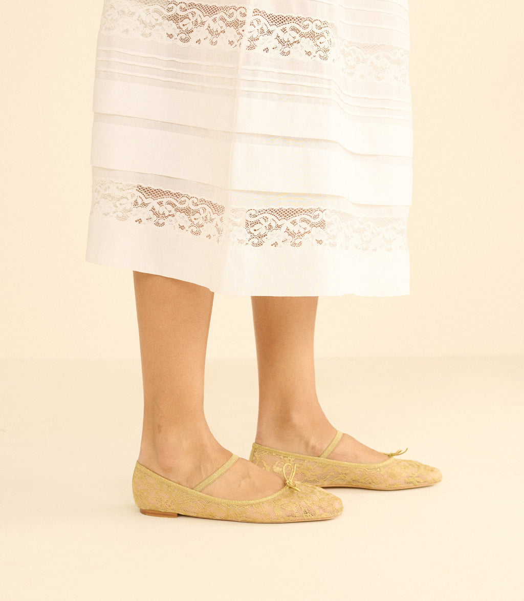 Pillar Mary Jane -- Gold Lace