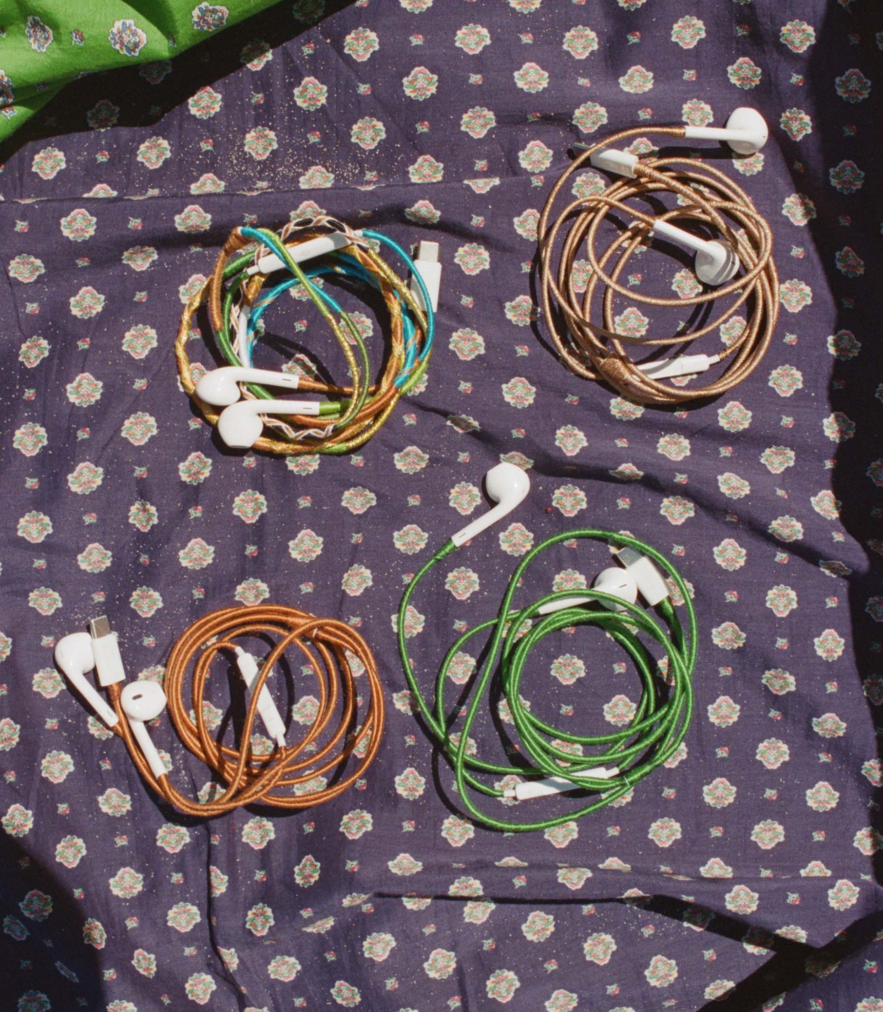 Le Pom Pom & Swwheelz Headphones -- Vert